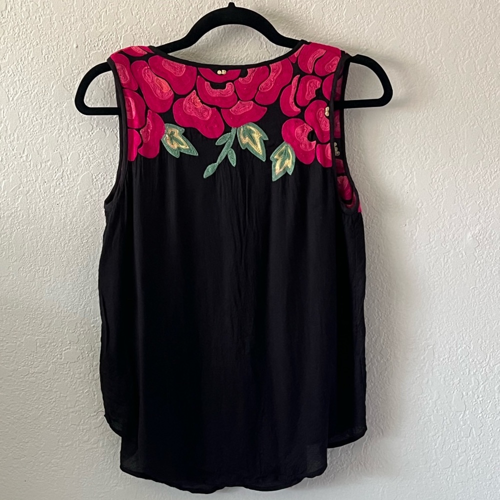 Anthro Floreat Embroidered Sleeveless Split Neck Top - Picture 4 of 8